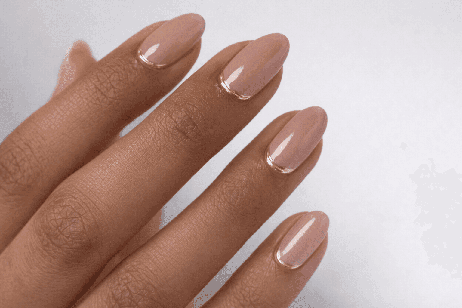 5Top 10 Minimalist Nail Art Ideas in Dubai.png