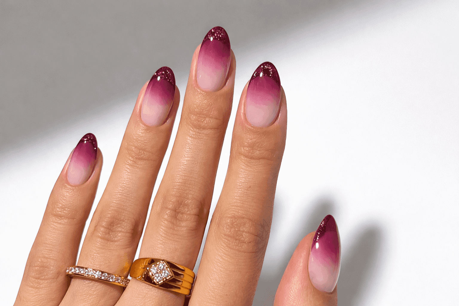 8Top 10 Minimalist Nail Art Ideas in Dubai.png